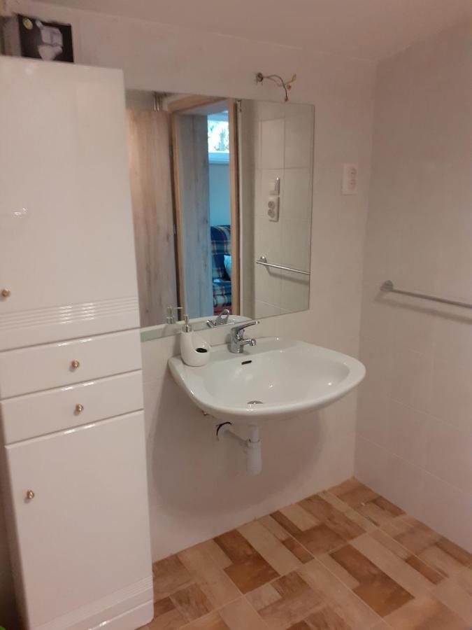 Csilla Apartman Balogunyom Exterior foto