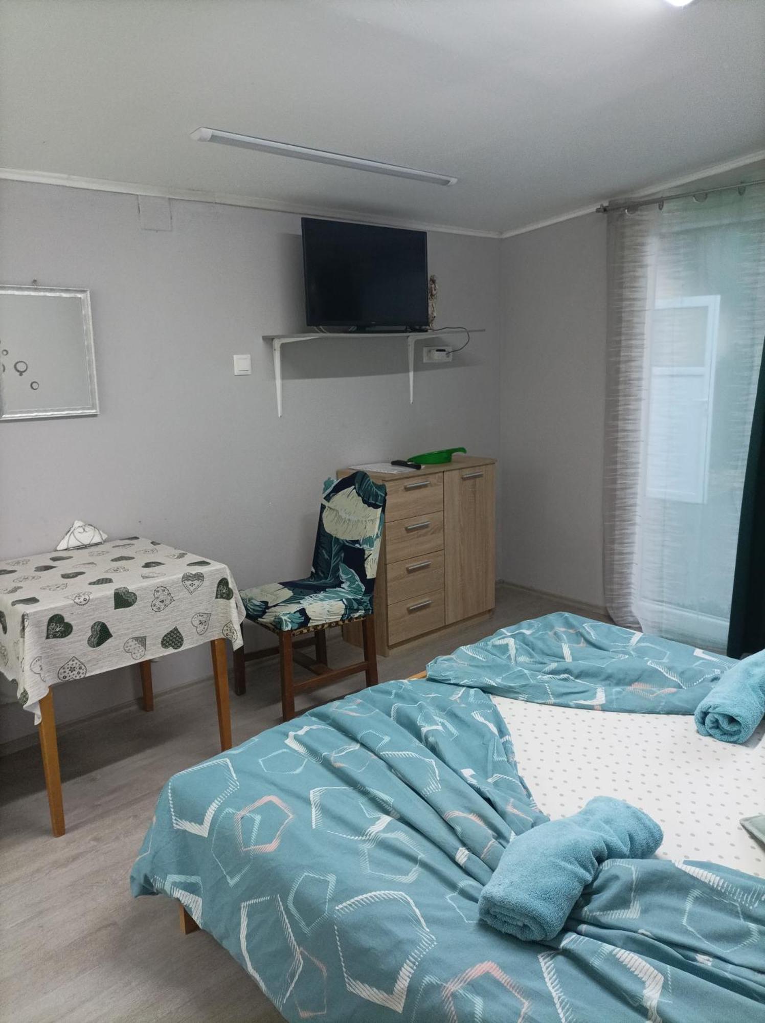 Csilla Apartman Balogunyom Exterior foto