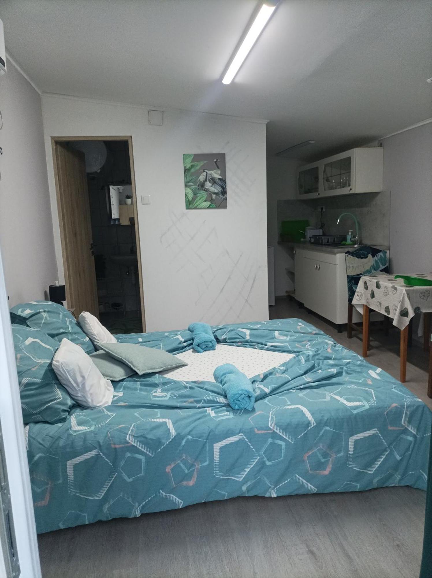 Csilla Apartman Balogunyom Exterior foto